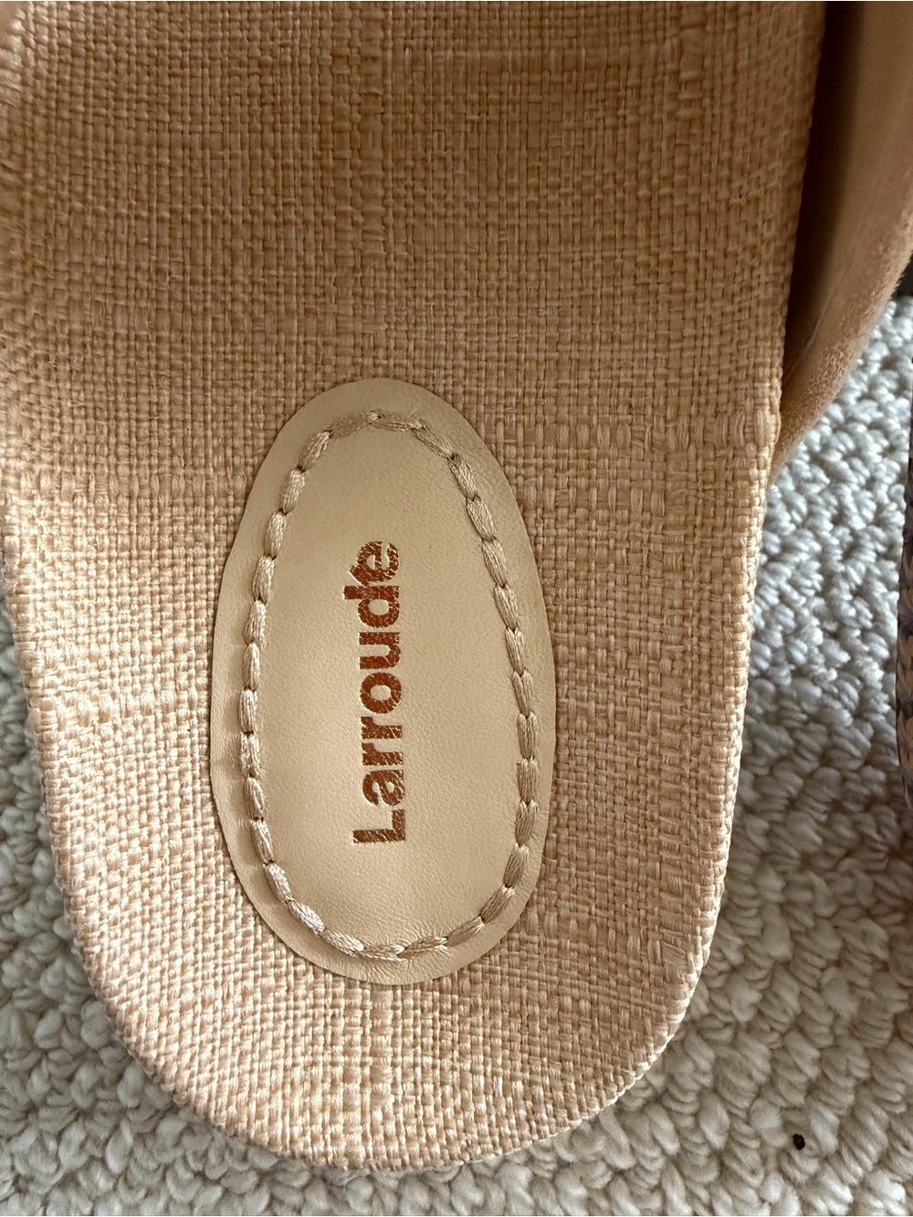New in Box Larroude Multicolor Woven Buckle Slide Sandals - Tan Base size 9.5 - Picture 3 of 7